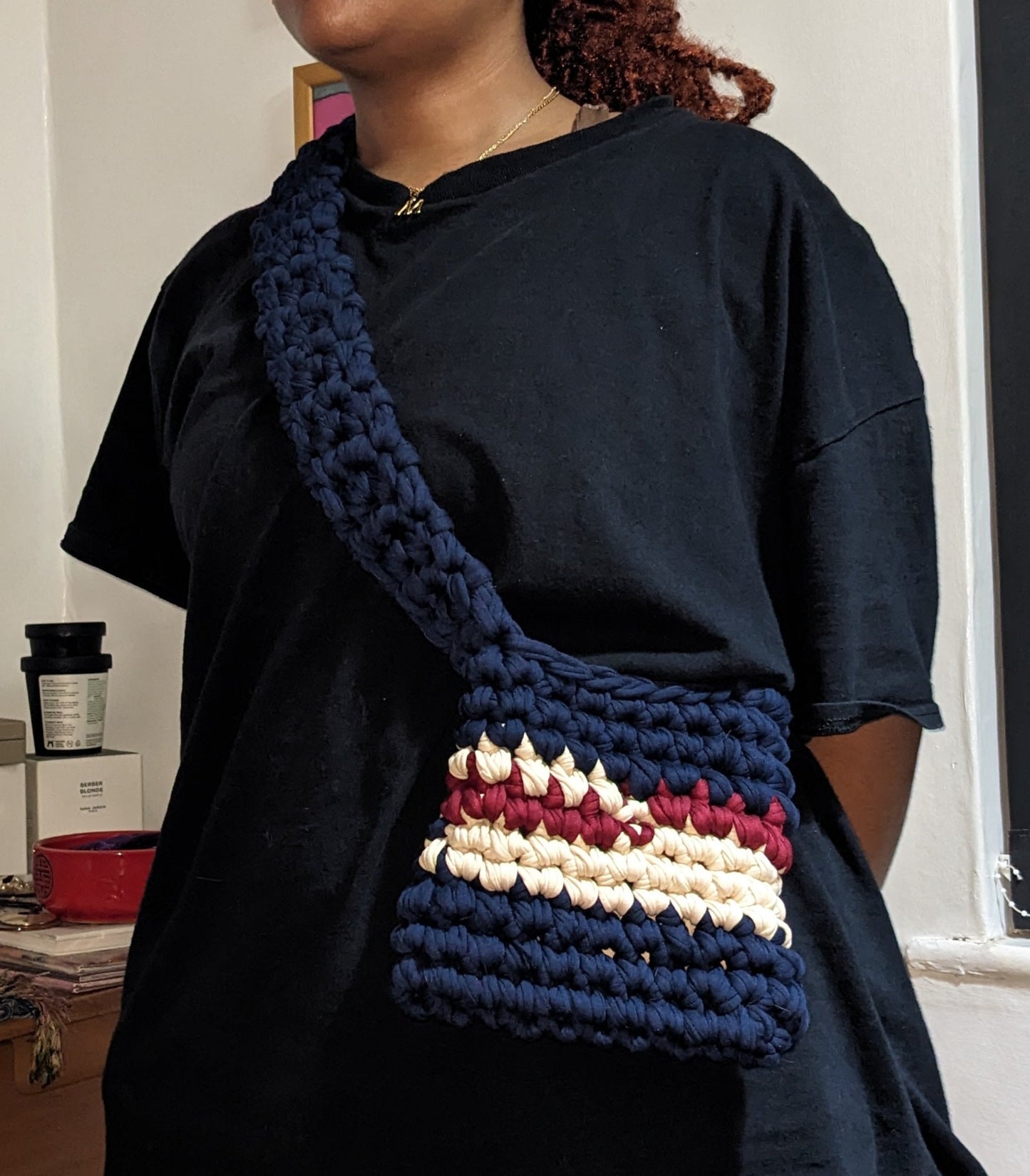 Navy, Berries & Cream Bubble Pouch