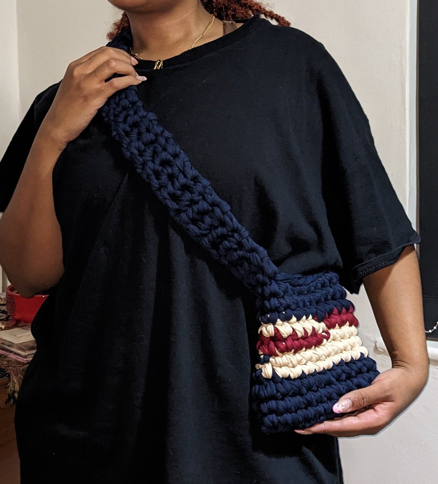 Navy, Berries & Cream Bubble Pouch